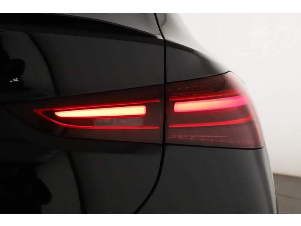 2025 Mercedes-Benz GLE - 31
