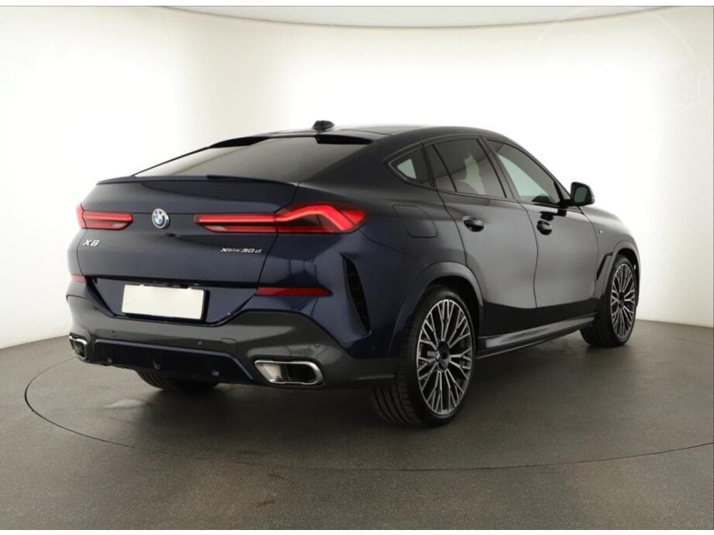2024 BMW X6 - 13