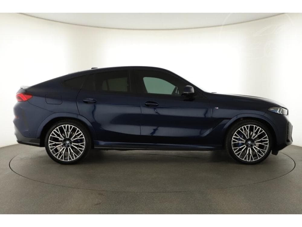 2024 BMW X6 - 16