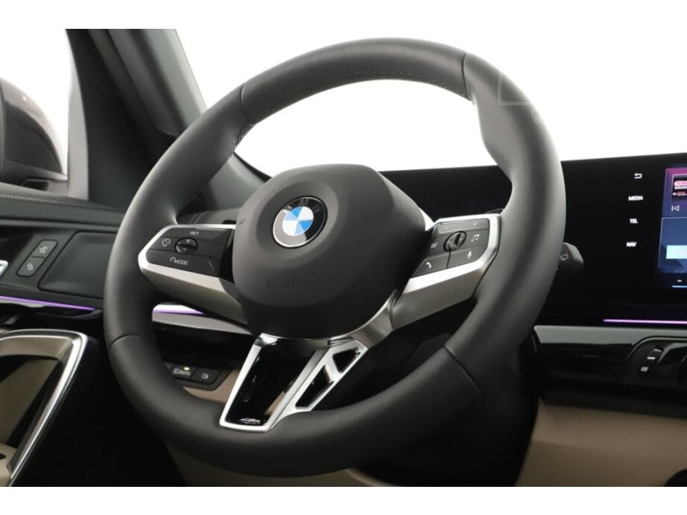 2025 BMW X1 - 15