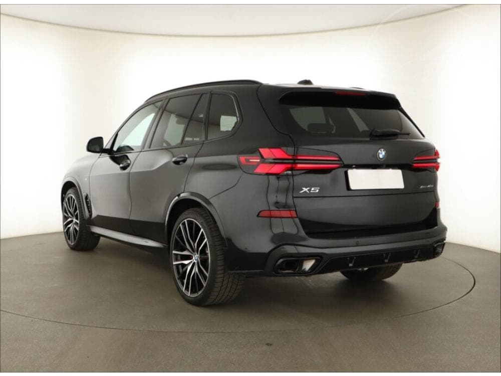 2024 BMW X5 - 7