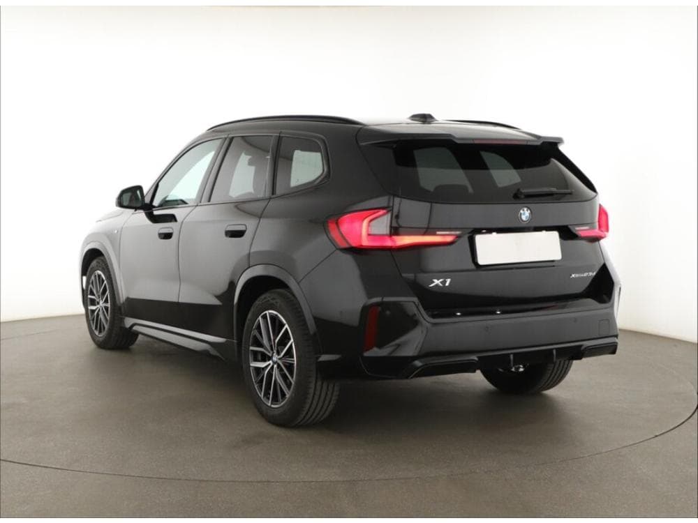 2025 BMW X1 - 7