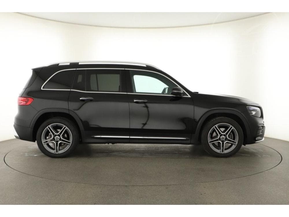2025 Mercedes-Benz GLB - 11