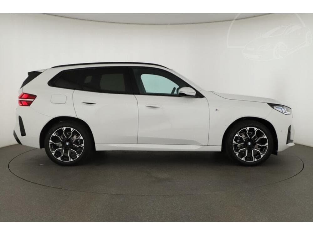 2025 BMW X3 - 11