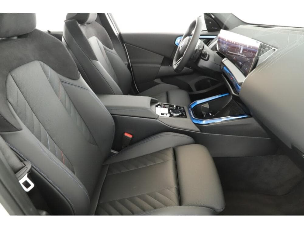 2025 BMW X3 - 13
