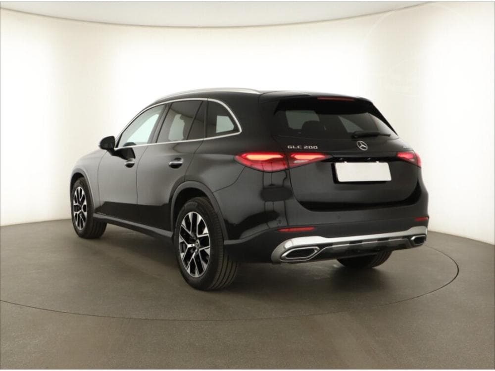 2025 Mercedes-Benz GLC - 7
