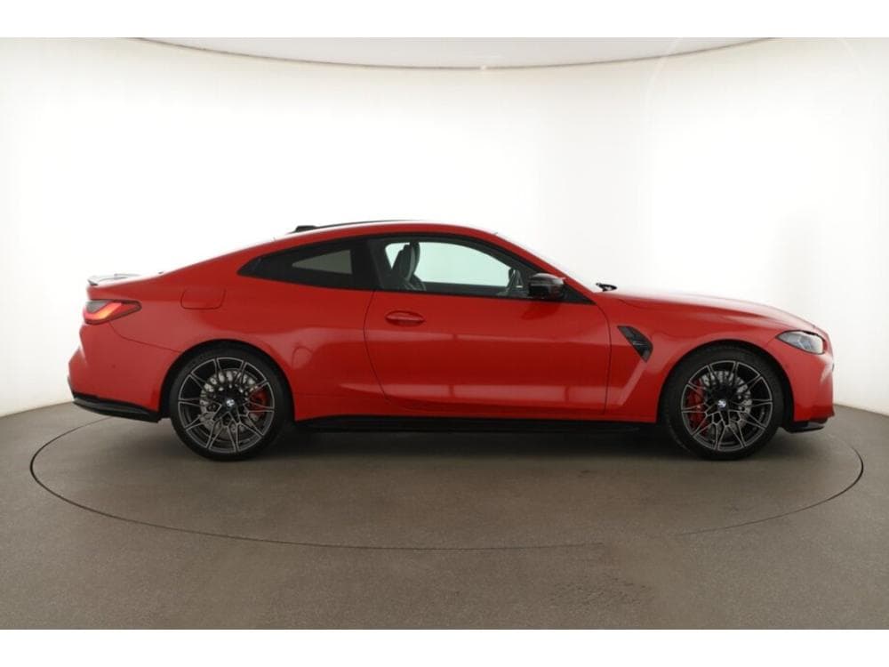 2024 BMW M4 - 11