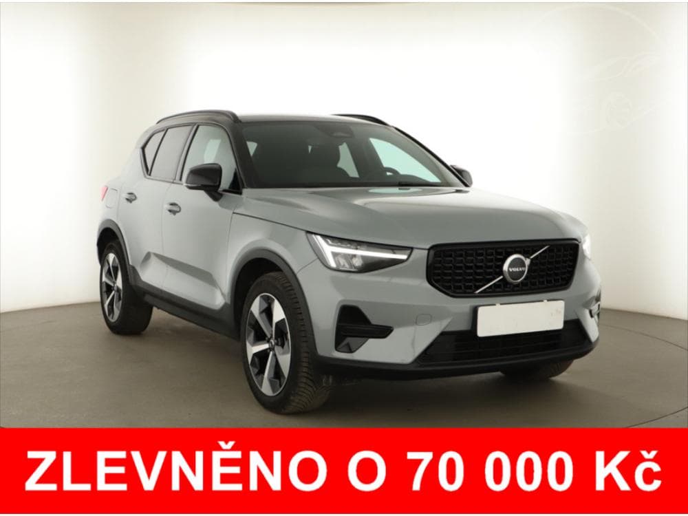 2023 Volvo XC40
