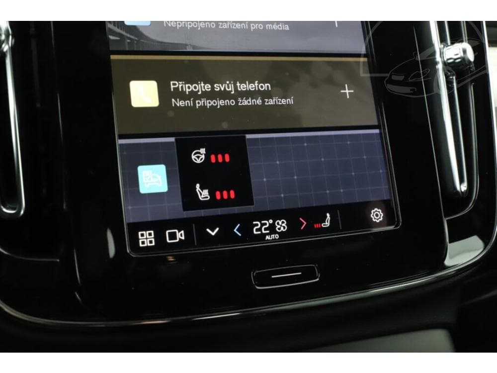 2023 Volvo XC40 - 25