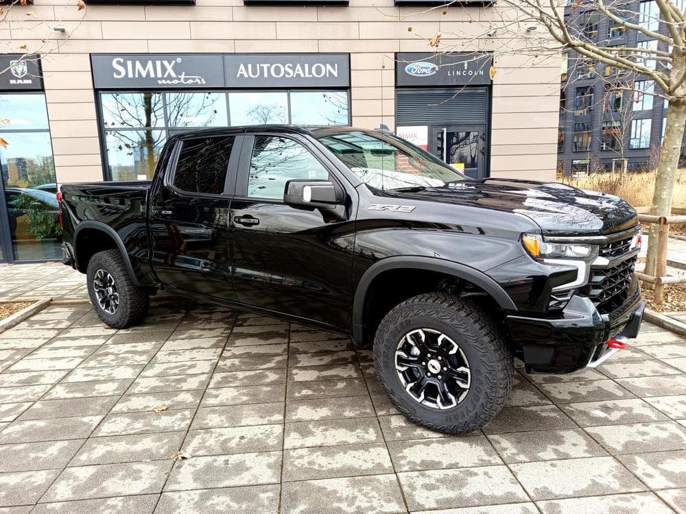 2025 Chevrolet SILVERADO