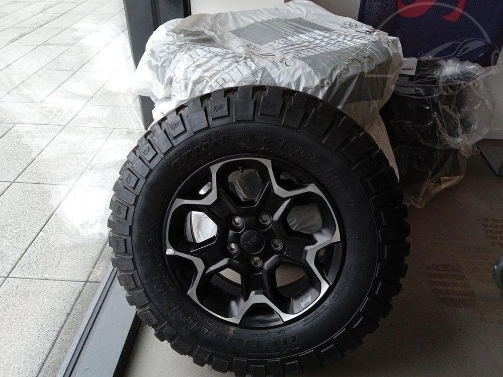 2019 Jeep Wrangler - 9