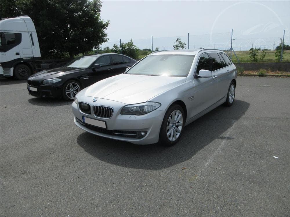 2011 BMW 5-SERIES - 4