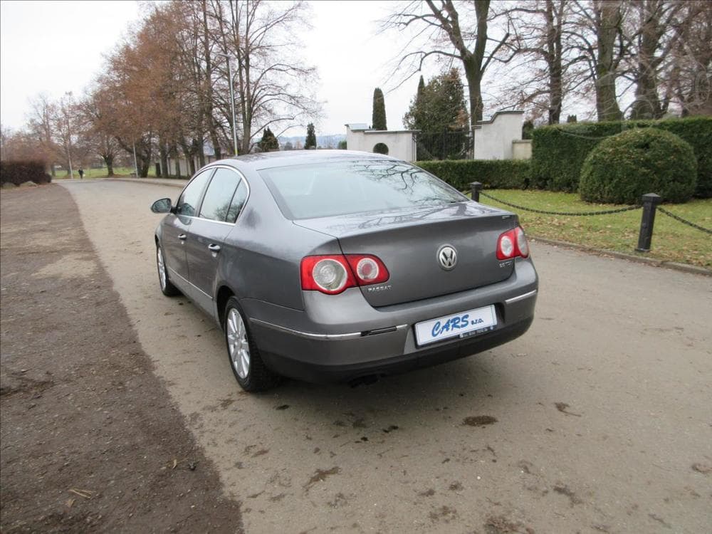 2005 Volkswagen PASSAT - 6