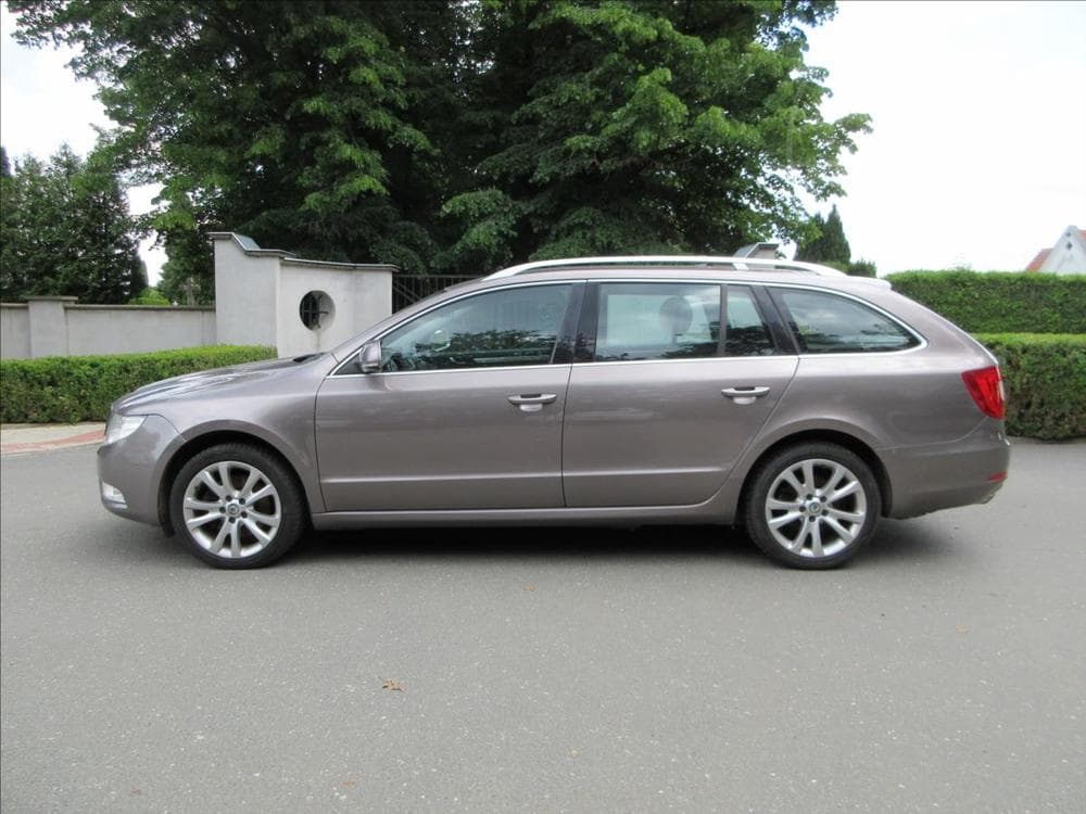 2010 Škoda SUPERB - 6