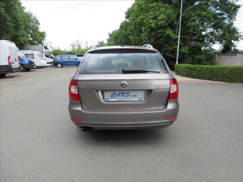 2010 Škoda SUPERB - 8