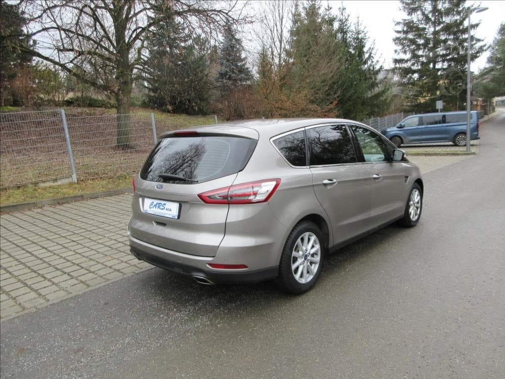 2016 Ford S-Max - 9