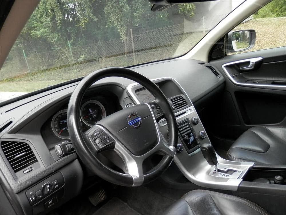 2011 Volvo XC60 - 11