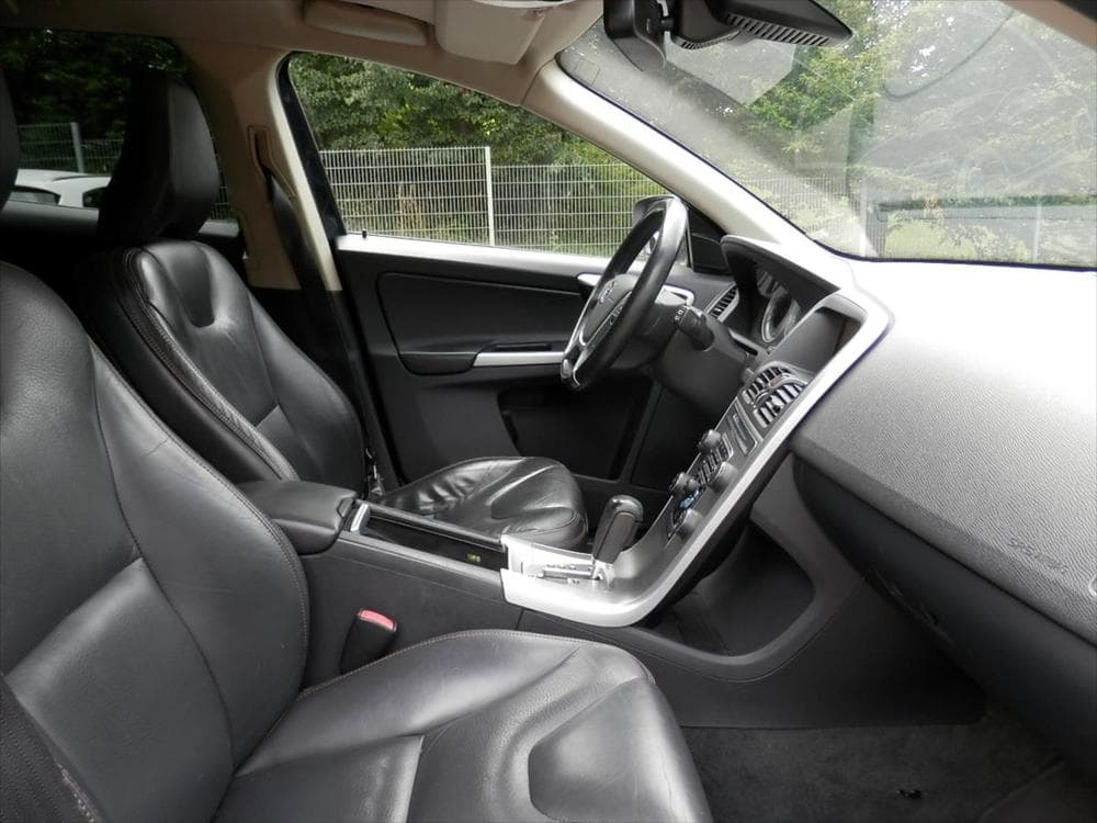 2011 Volvo XC60 - 12