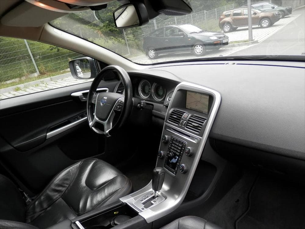 2011 Volvo XC60 - 13