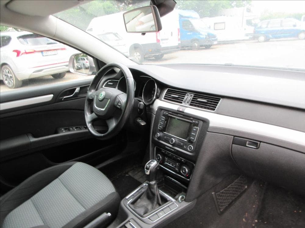 2010 Škoda SUPERB - 14