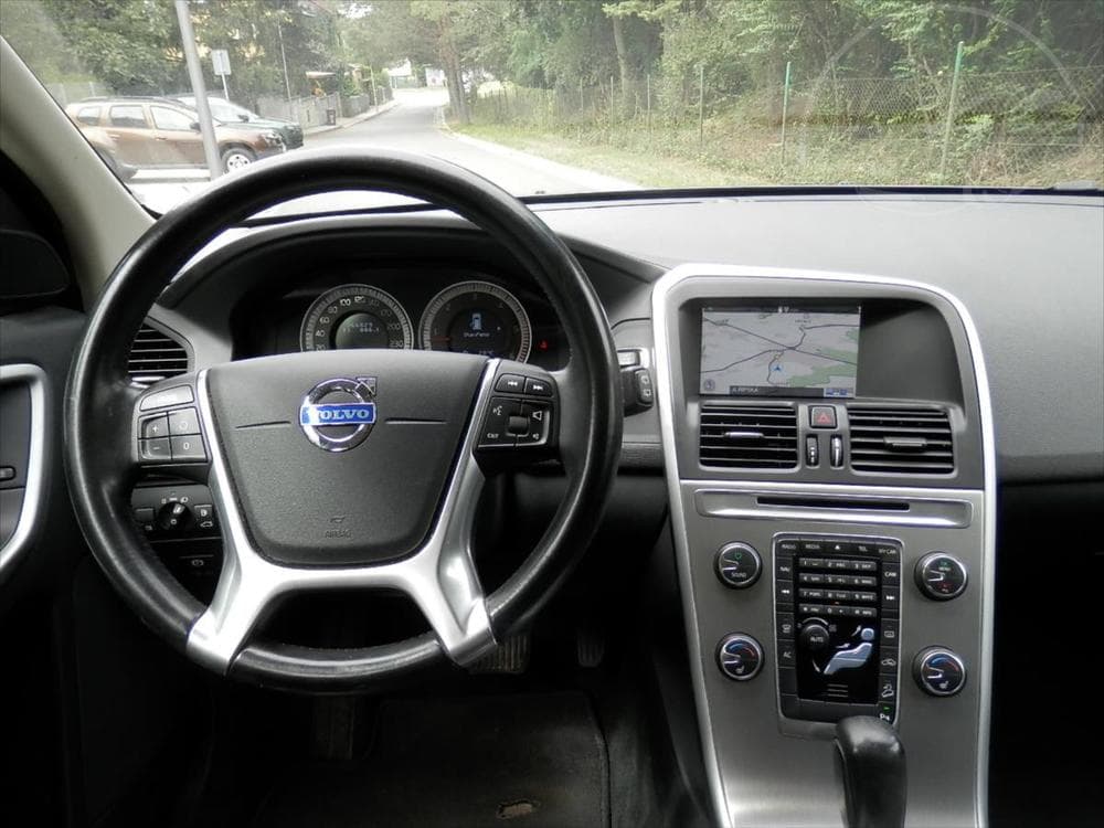 2011 Volvo XC60 - 16