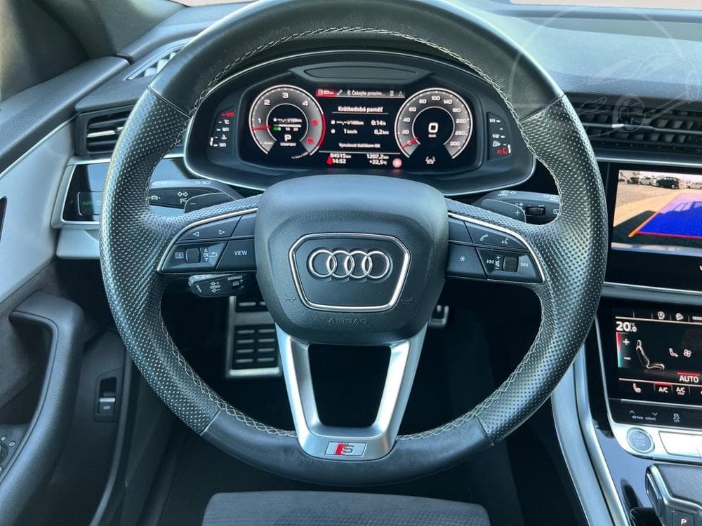2021 Audi Q8 - 23