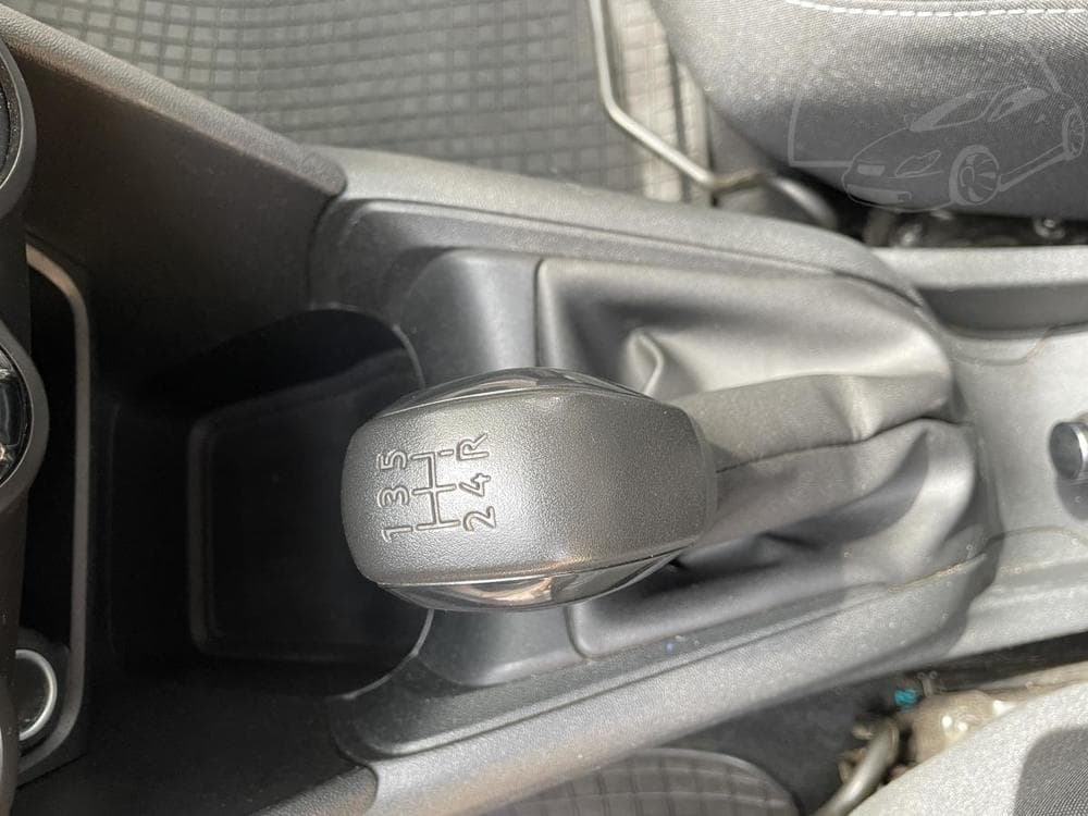 2014 Peugeot 208 - 18