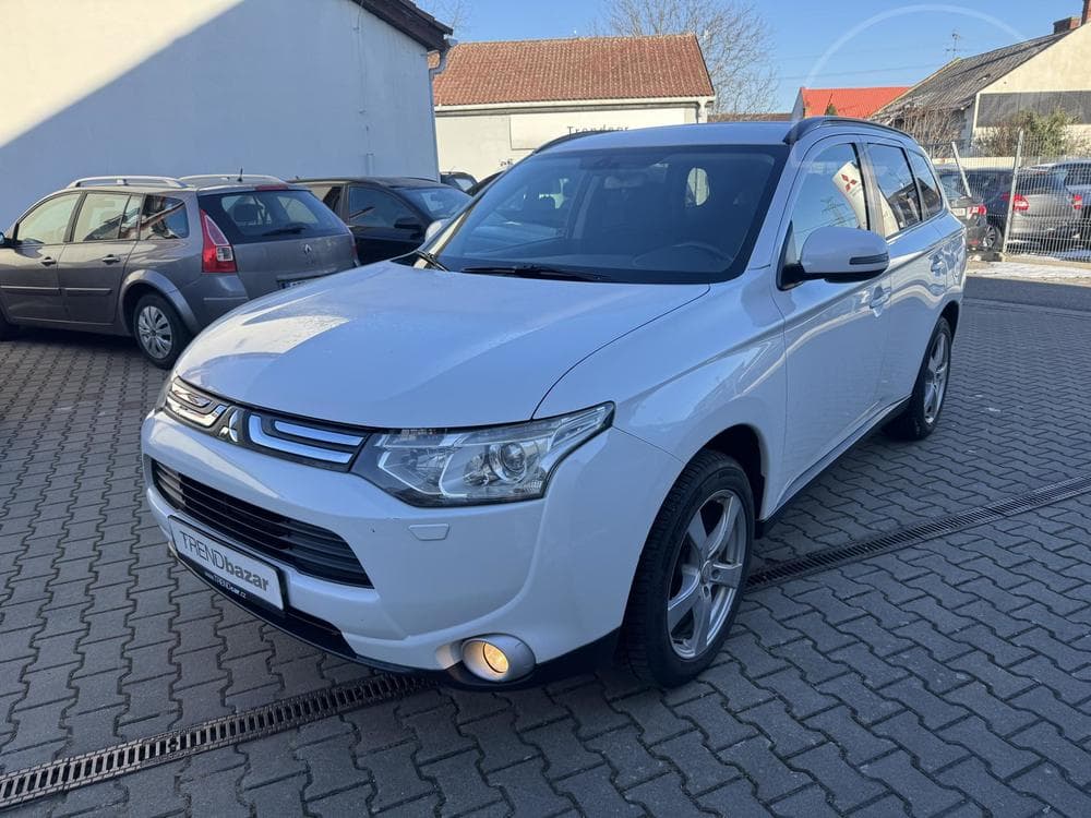 Mitsubishi Outlander 2,2Di-D, ČR, 1.MAJ.,DPH