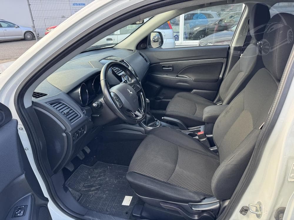 2017 Mitsubishi Asx - 5