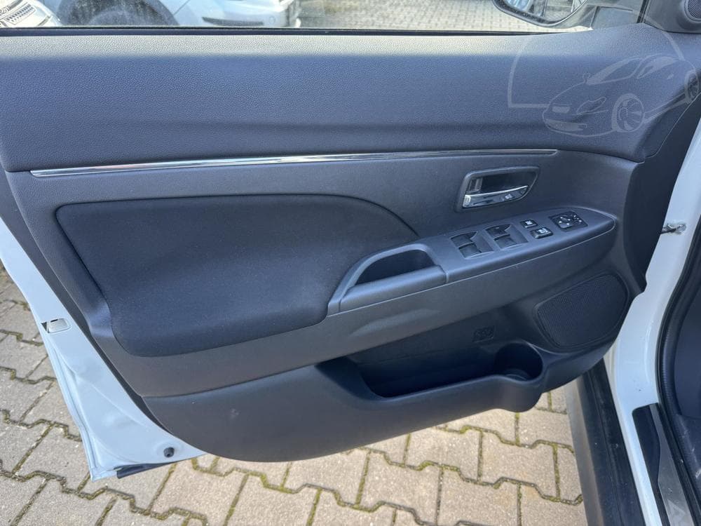 2017 Mitsubishi Asx - 7