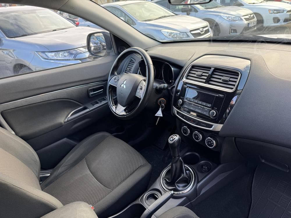 2017 Mitsubishi Asx - 10