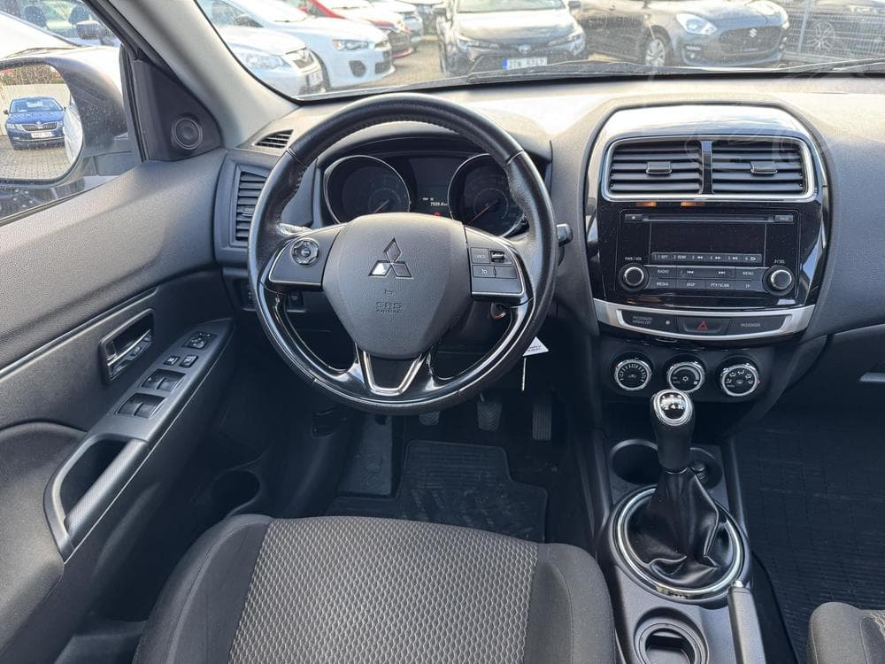 2017 Mitsubishi Asx - 12