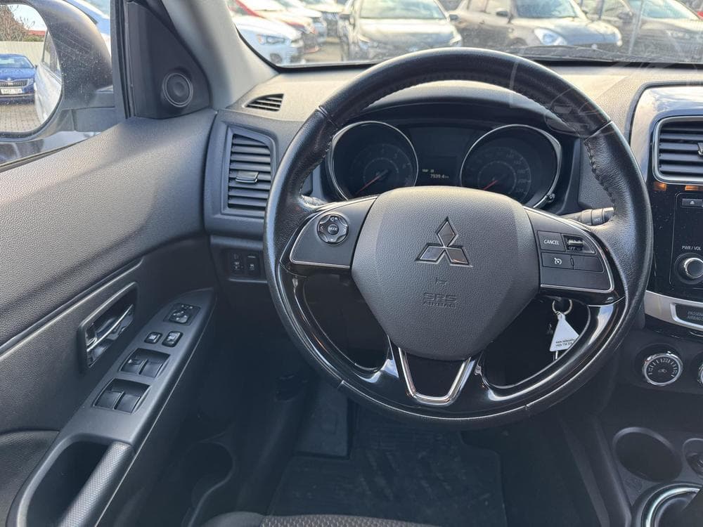 2017 Mitsubishi Asx - 13