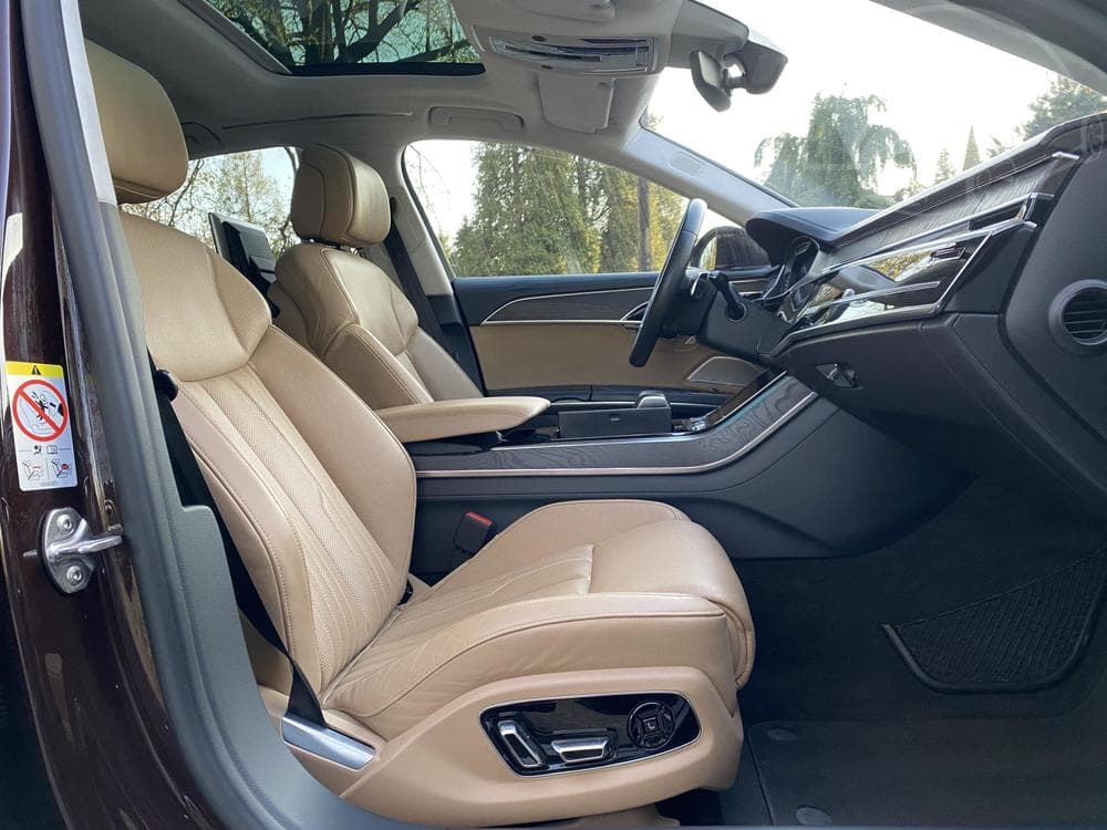 2018 Audi A8 - 27