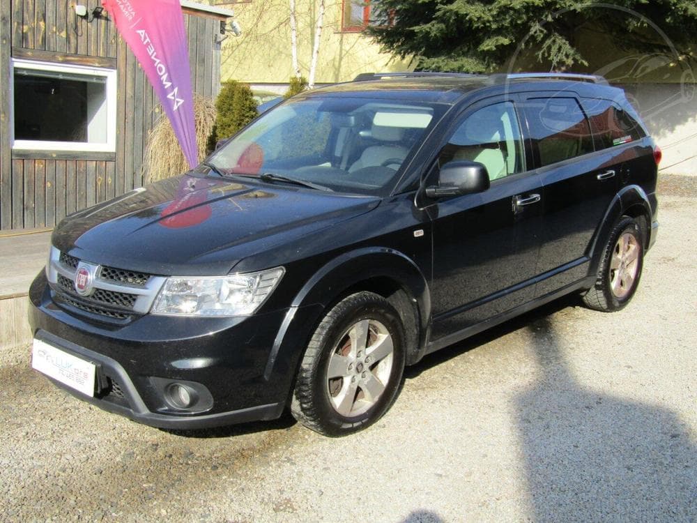 Fiat Freemont 2.0 JTD 100kW  7 MÍST