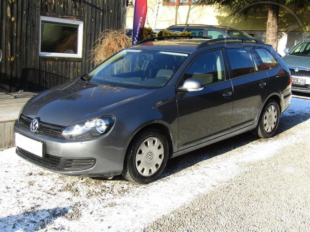Volkswagen Golf 1.2 TSI 77kW  ZIMNÍ PNEU