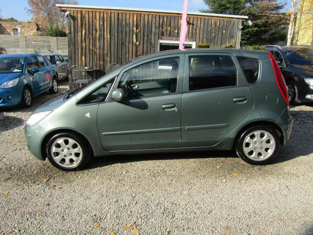 2006 Mitsubishi Colt - 7