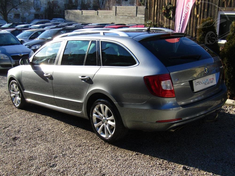 2010 Ford S-MAX - 5