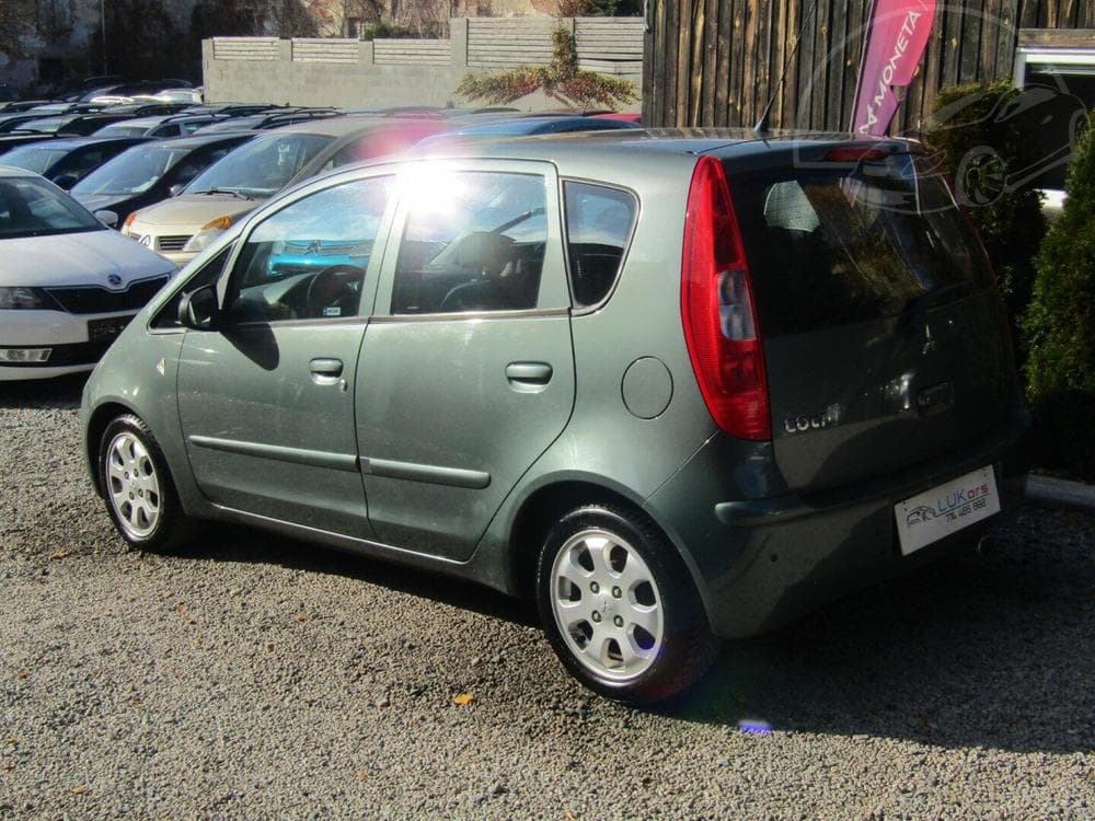 2006 Mitsubishi Colt - 13