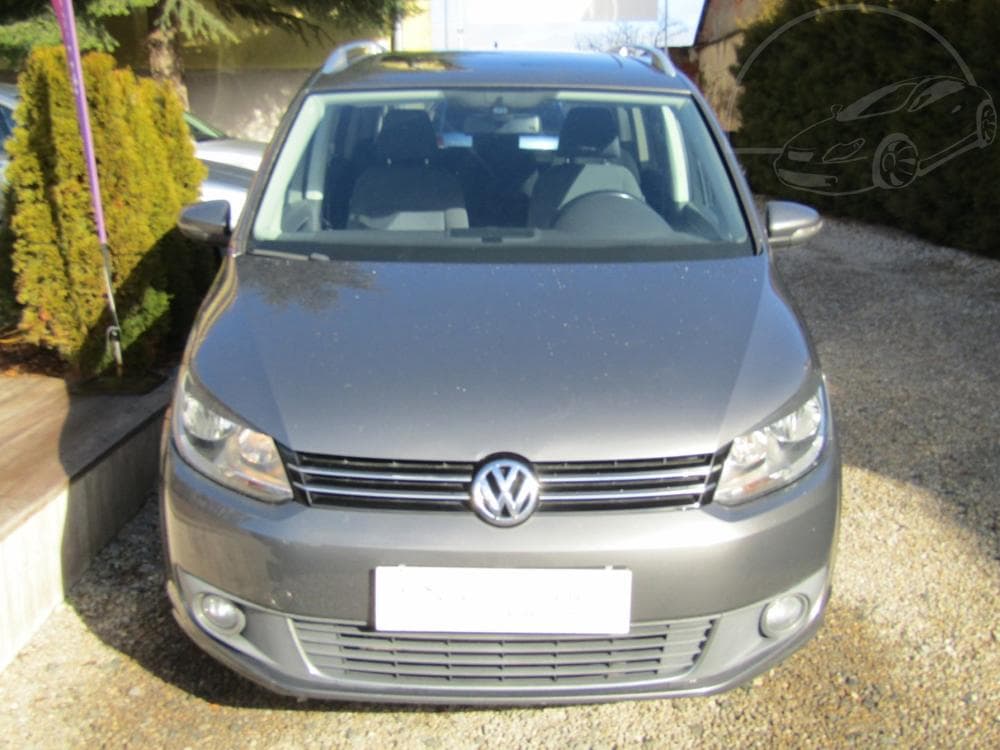 2011 Volkswagen Touran - 11