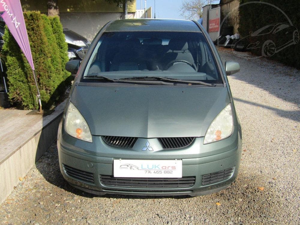 2006 Mitsubishi Colt - 16