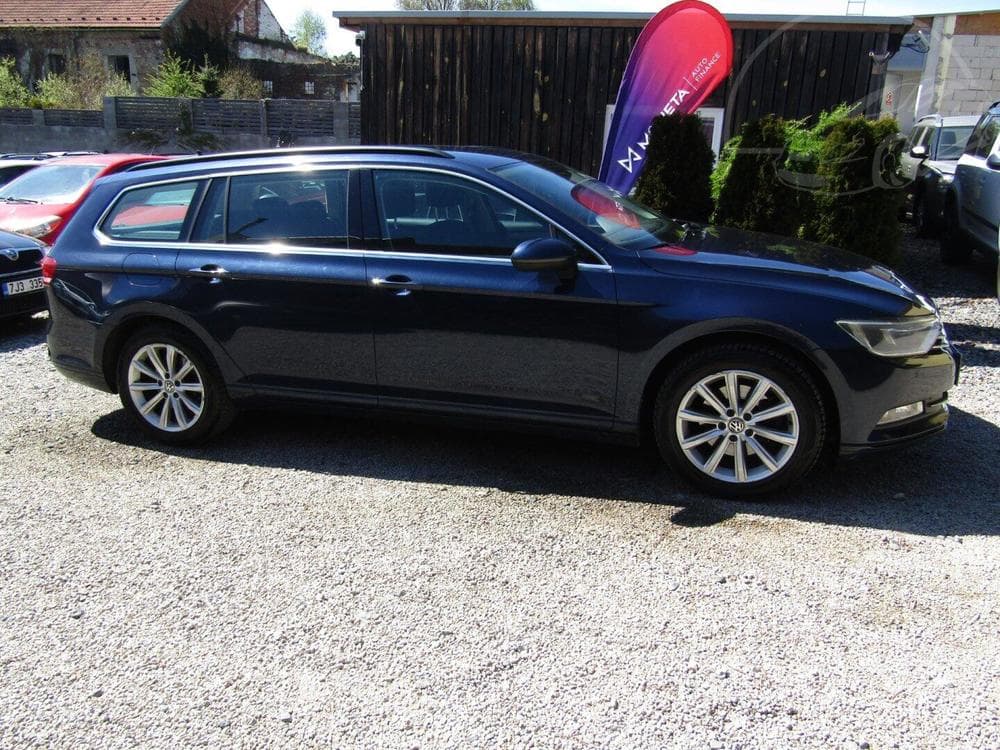 2015 Volkswagen PASSAT - 8