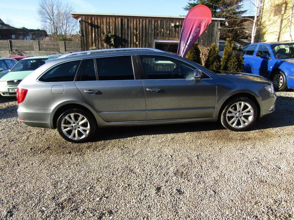 2010 Ford S-MAX - 9