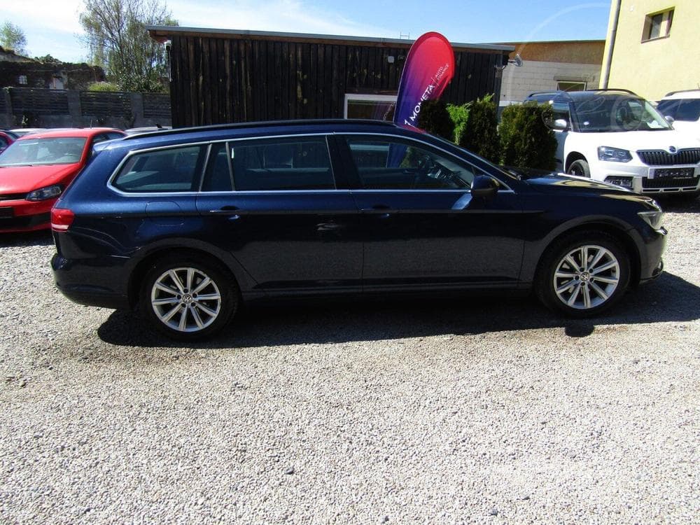 2015 Volkswagen PASSAT - 9
