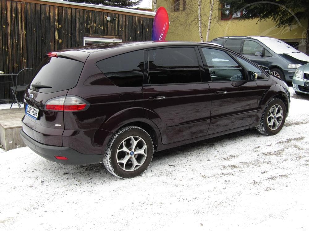 2009 Ford S-Max - 19