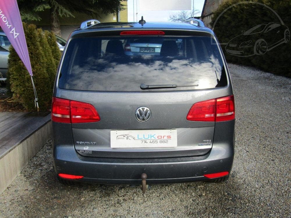 2011 Volkswagen Touran - 23