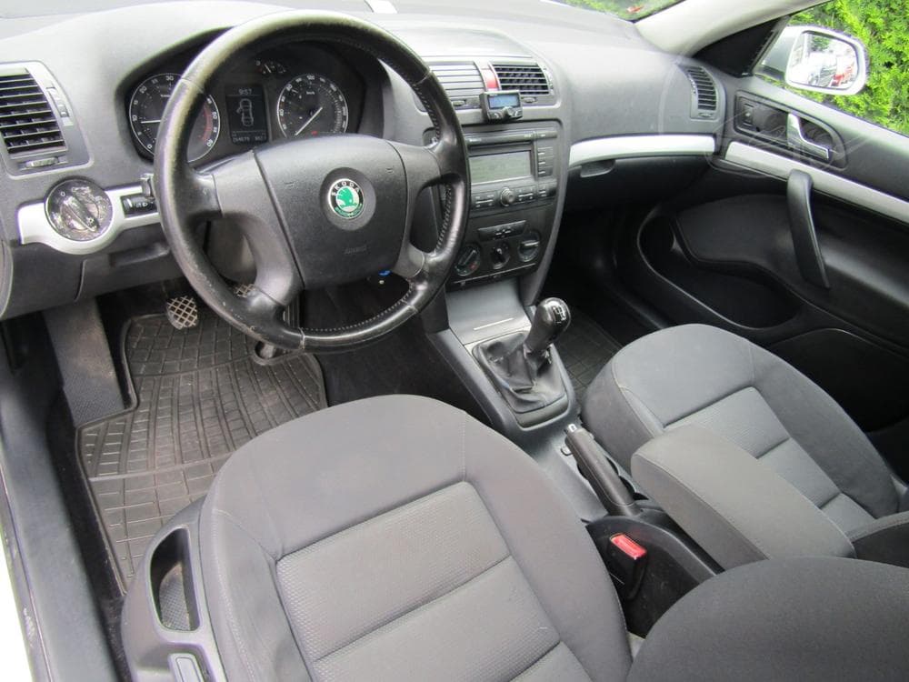 2008 Škoda FABIA - 25