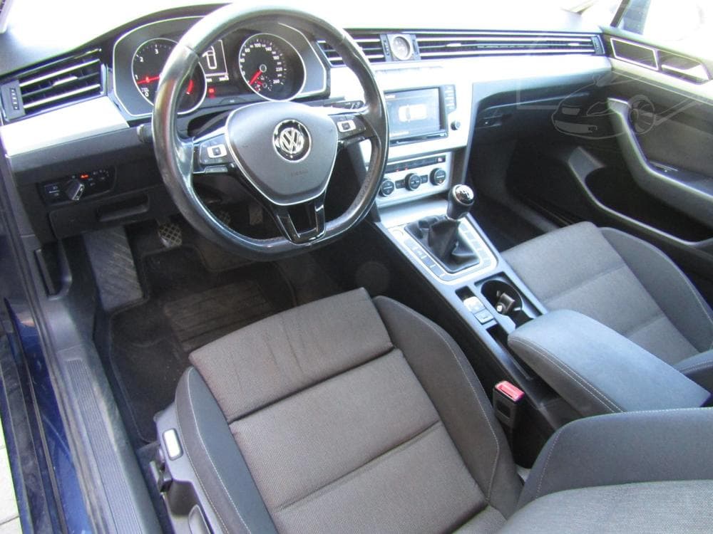 2015 Volkswagen PASSAT - 13