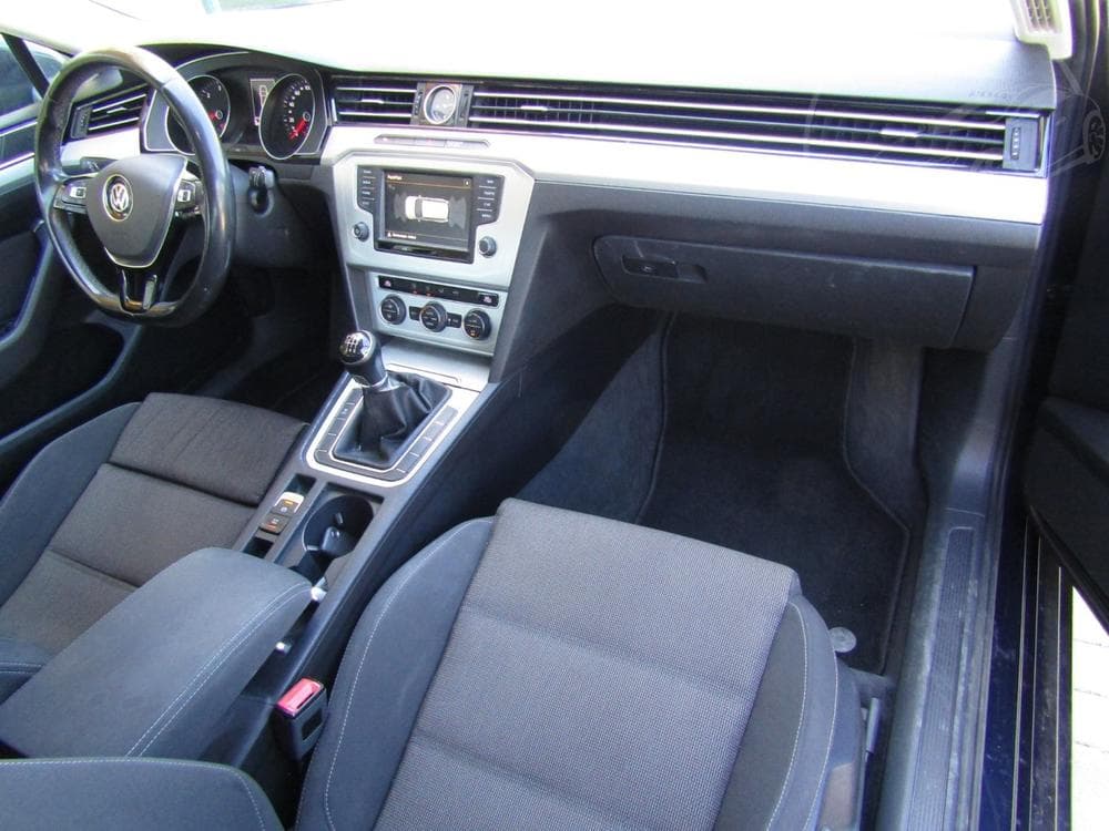 2015 Volkswagen PASSAT - 14