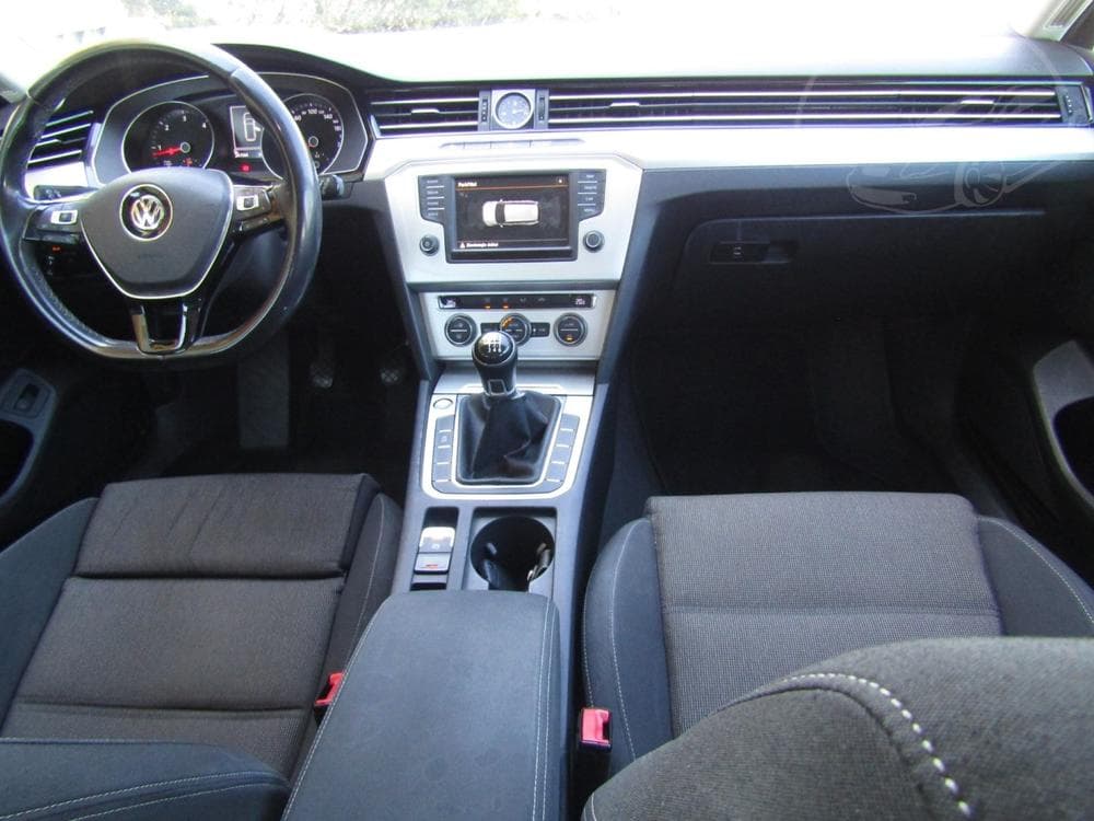 2015 Volkswagen PASSAT - 15